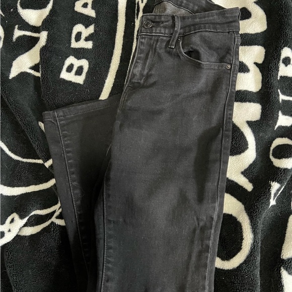 Levi’s black jeans - Picture 2 of 3